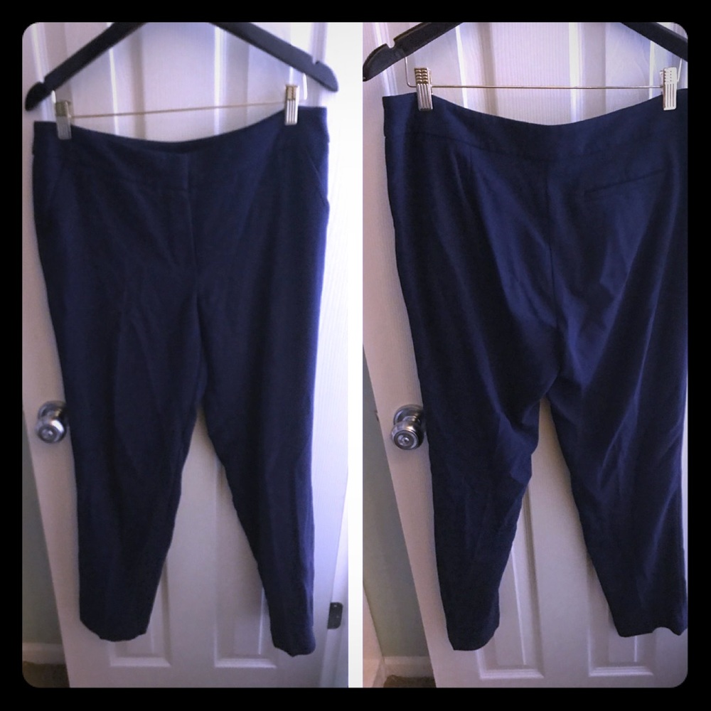Trina Turk Navy Cropped Dress Pant